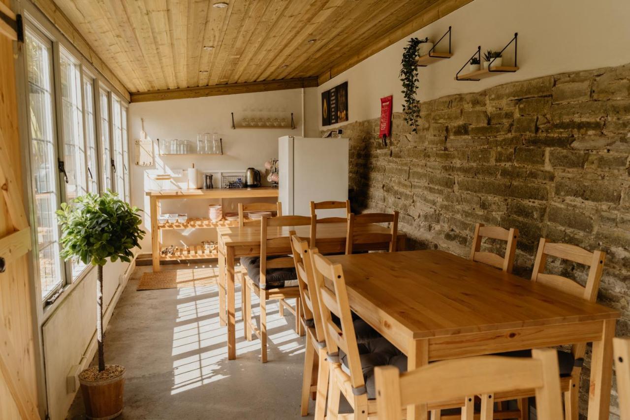 Little England Retreats - Cottage, Yurt And Shepherd Huts Othery Esterno foto