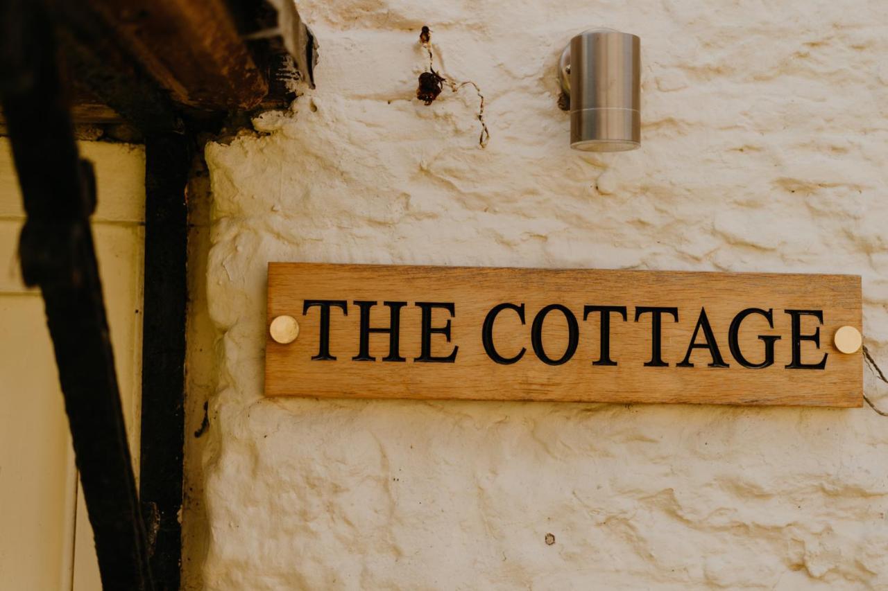 Little England Retreats - Cottage, Yurt And Shepherd Huts Othery Esterno foto