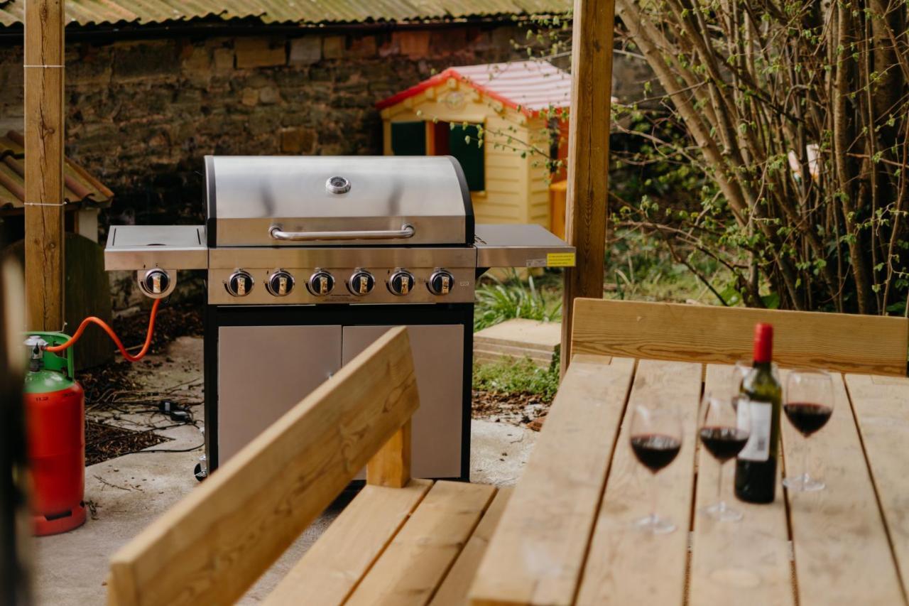 Little England Retreats - Cottage, Yurt And Shepherd Huts Othery Esterno foto