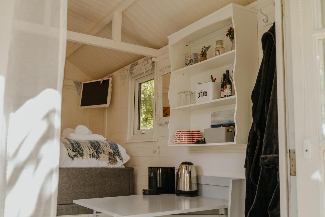 Little England Retreats - Cottage, Yurt And Shepherd Huts Othery Esterno foto