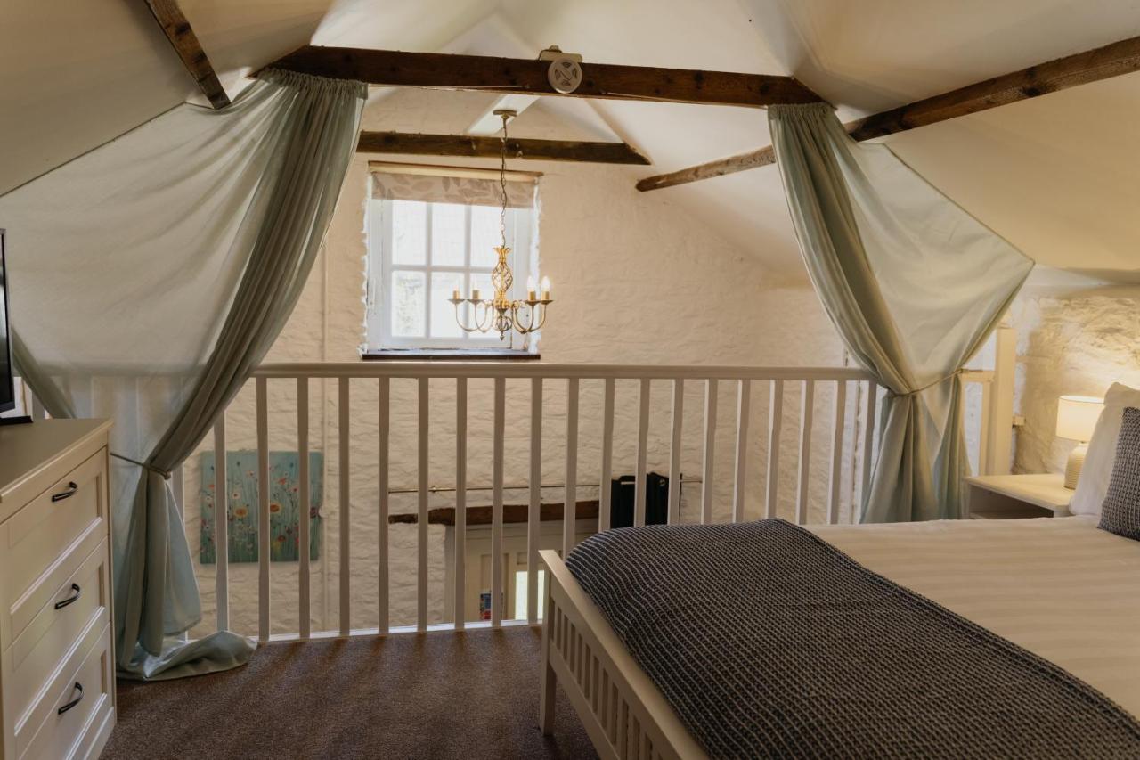 Little England Retreats - Cottage, Yurt And Shepherd Huts Othery Esterno foto