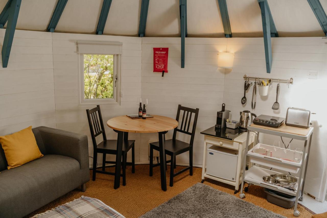 Little England Retreats - Cottage, Yurt And Shepherd Huts Othery Esterno foto