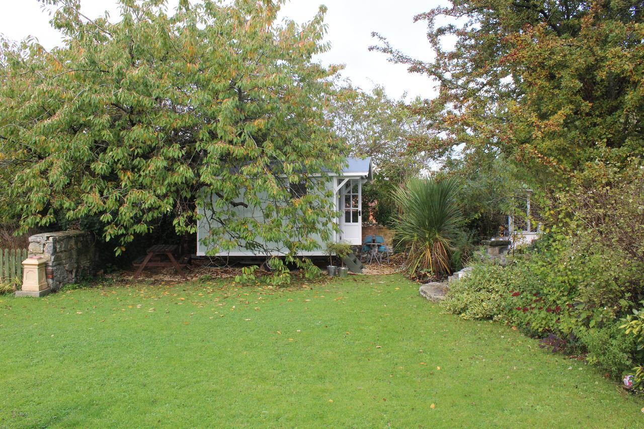 Little England Retreats - Cottage, Yurt And Shepherd Huts Othery Esterno foto